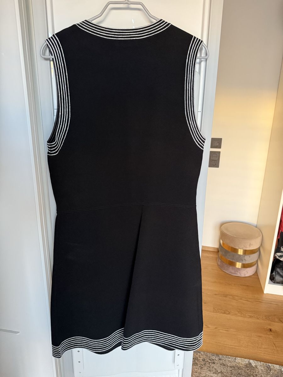 Sandro Vestiti: Sandro dress size 42 – Nuovo (secondo la descrizione) da Châtelaine venduto da Veradat 7