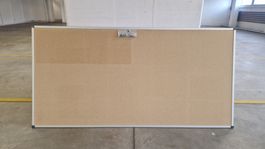 Pinwand aus Kork mit Alurahmen 180x90 cm