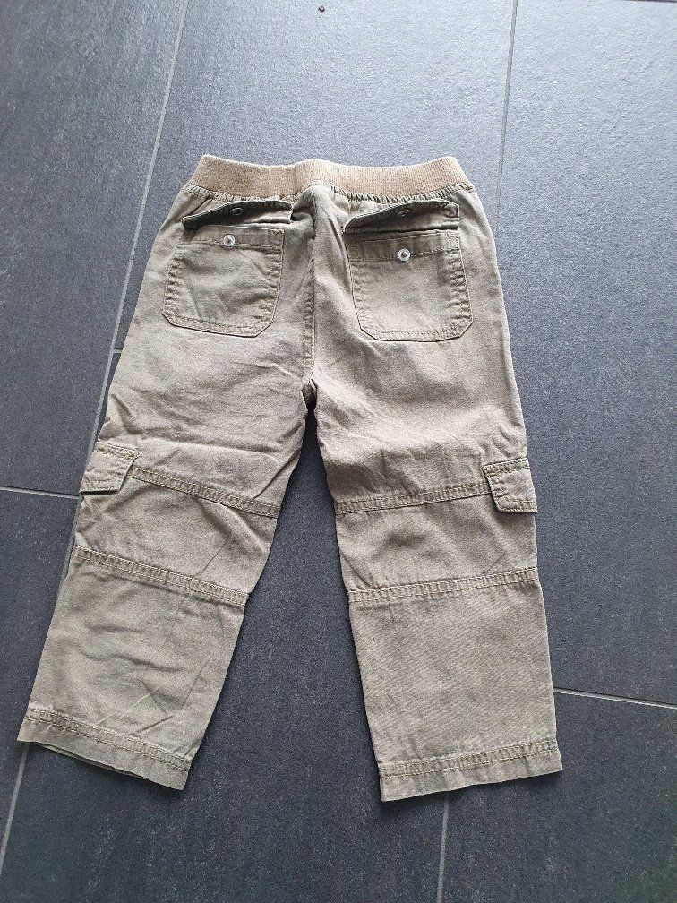 Pantaloni: Hose Gr. 86 grün – Usato da Oberegg venduto da Roberto24 1