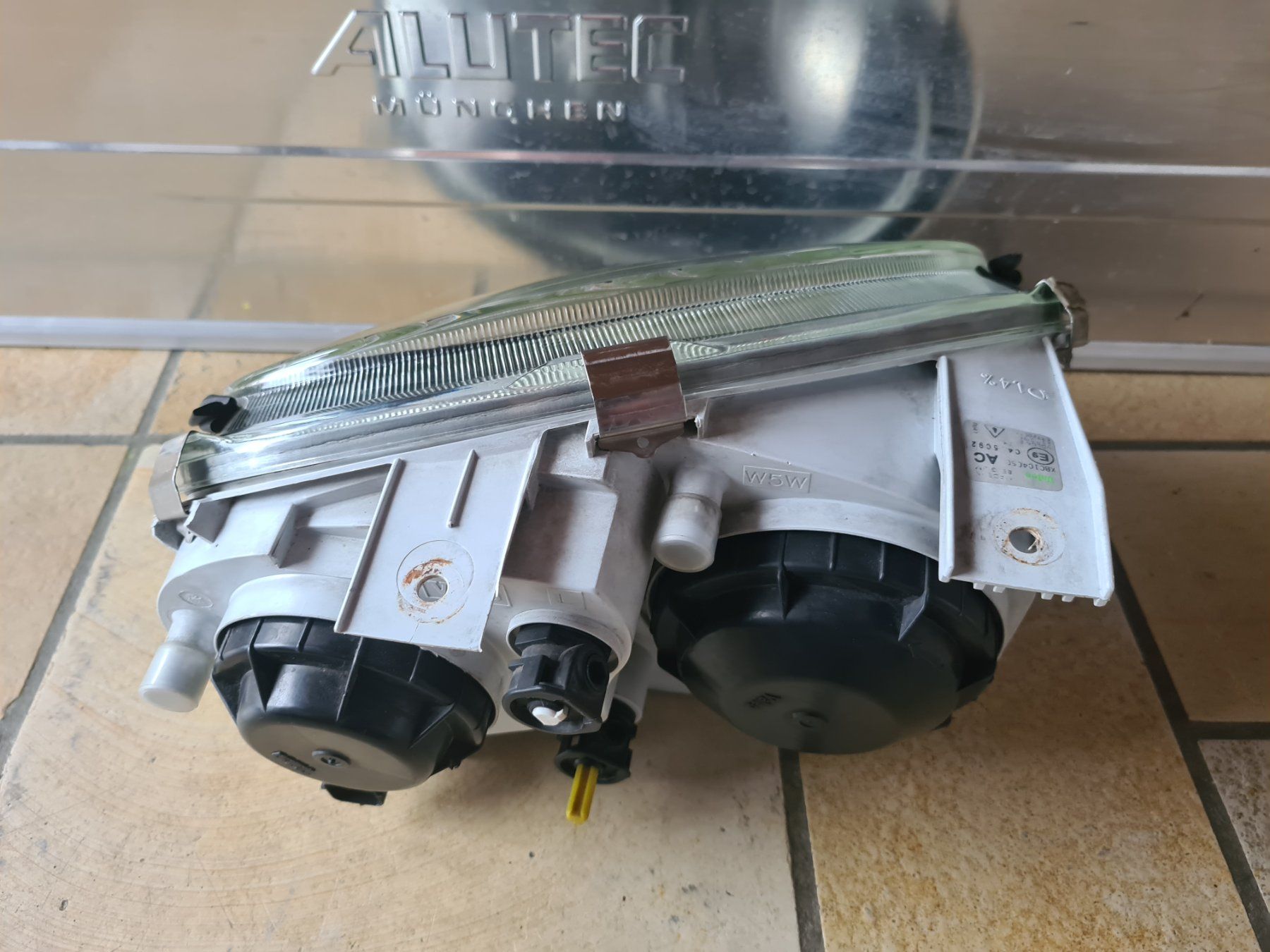 MG Tutti pezzi di ricambio auto: MGF Trophy Scheinwerfer links – Usato da Zeihen venduto da kaeferpolo55 1