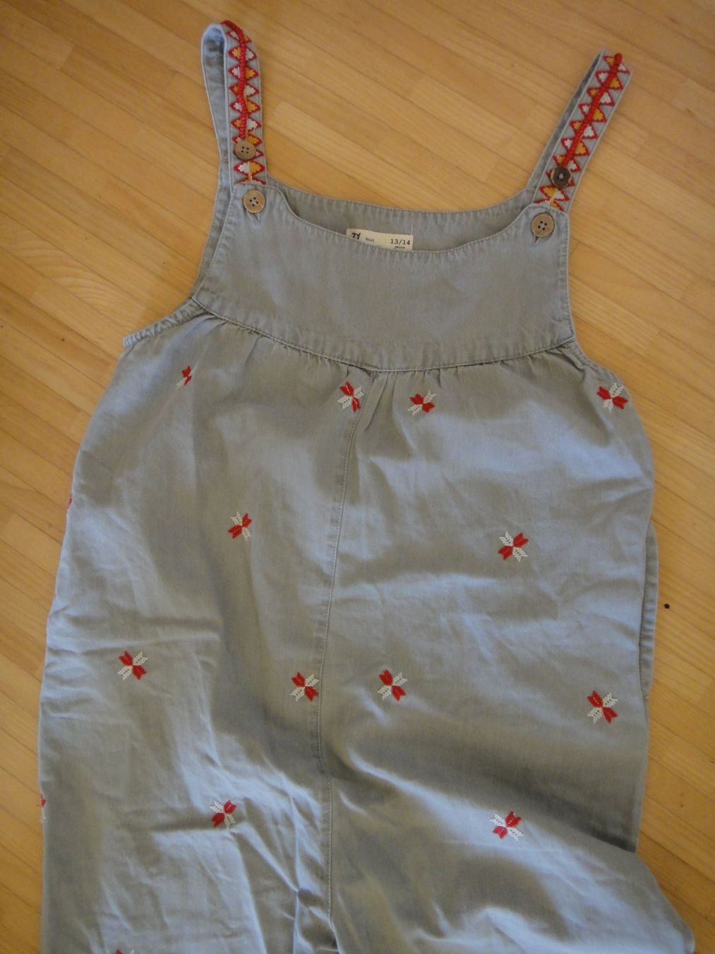 Tute: Latzhose Jumpsuit Gr. 152 bestickt Boho chic – Nuovo (secondo la descrizione) da Winterthur venduto da LemonTree5 3