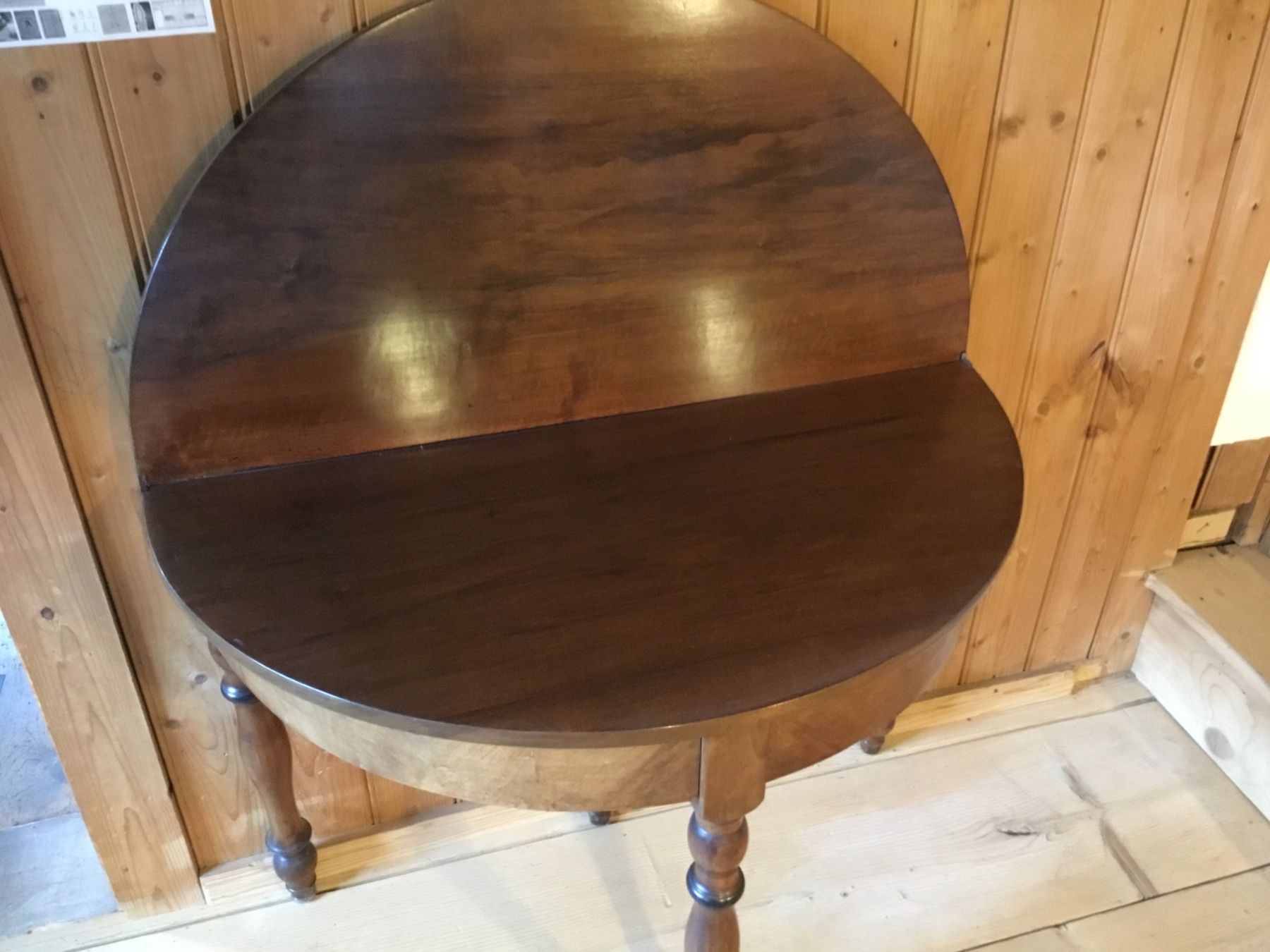 Tables: Table / console demi-lune ancienne du XIXe siècle – D'occasion à Le Sépey par xdu_67z8 2