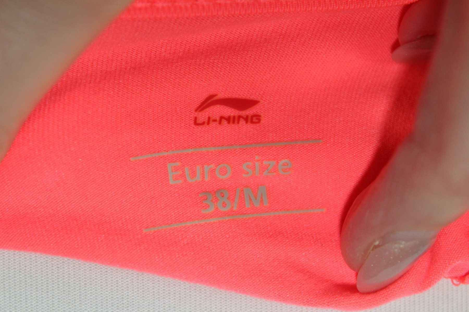 Tops: Li-ning sport Top – D'occasion à zürich par kira.jj 2