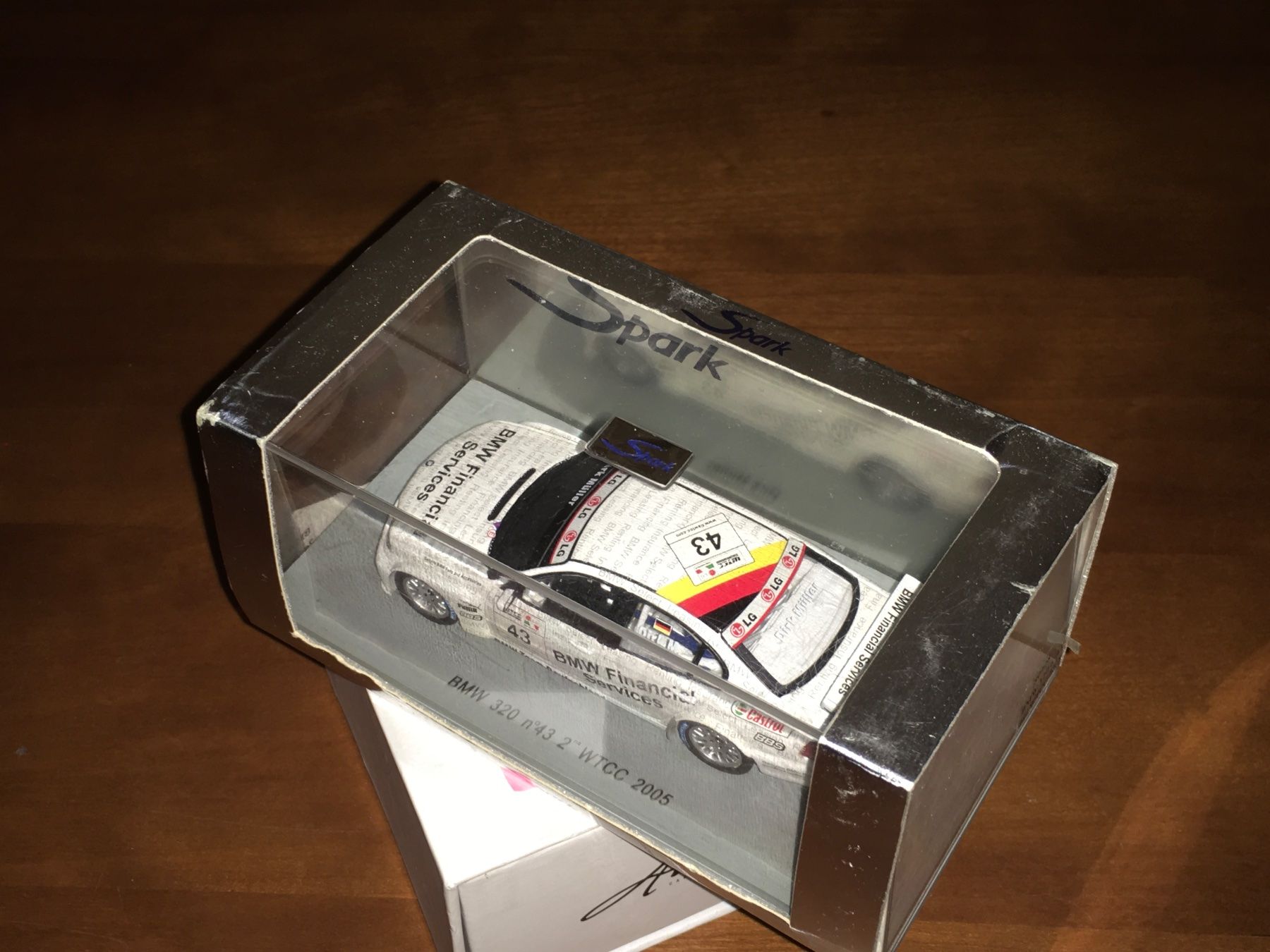 BMW Modellini d'auto: BMW 320 WTCC 2005 - 1/43 Spark – Nuovo (secondo la descrizione) da Wohlen AG venduto da PrivatSammlung 2