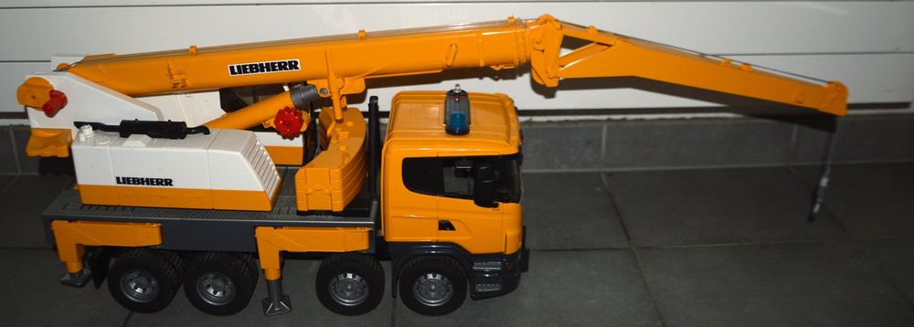 Bruder 02754 MAN TGA Camion Grue LKW - Véhicule Chantier Échelle 1:16
