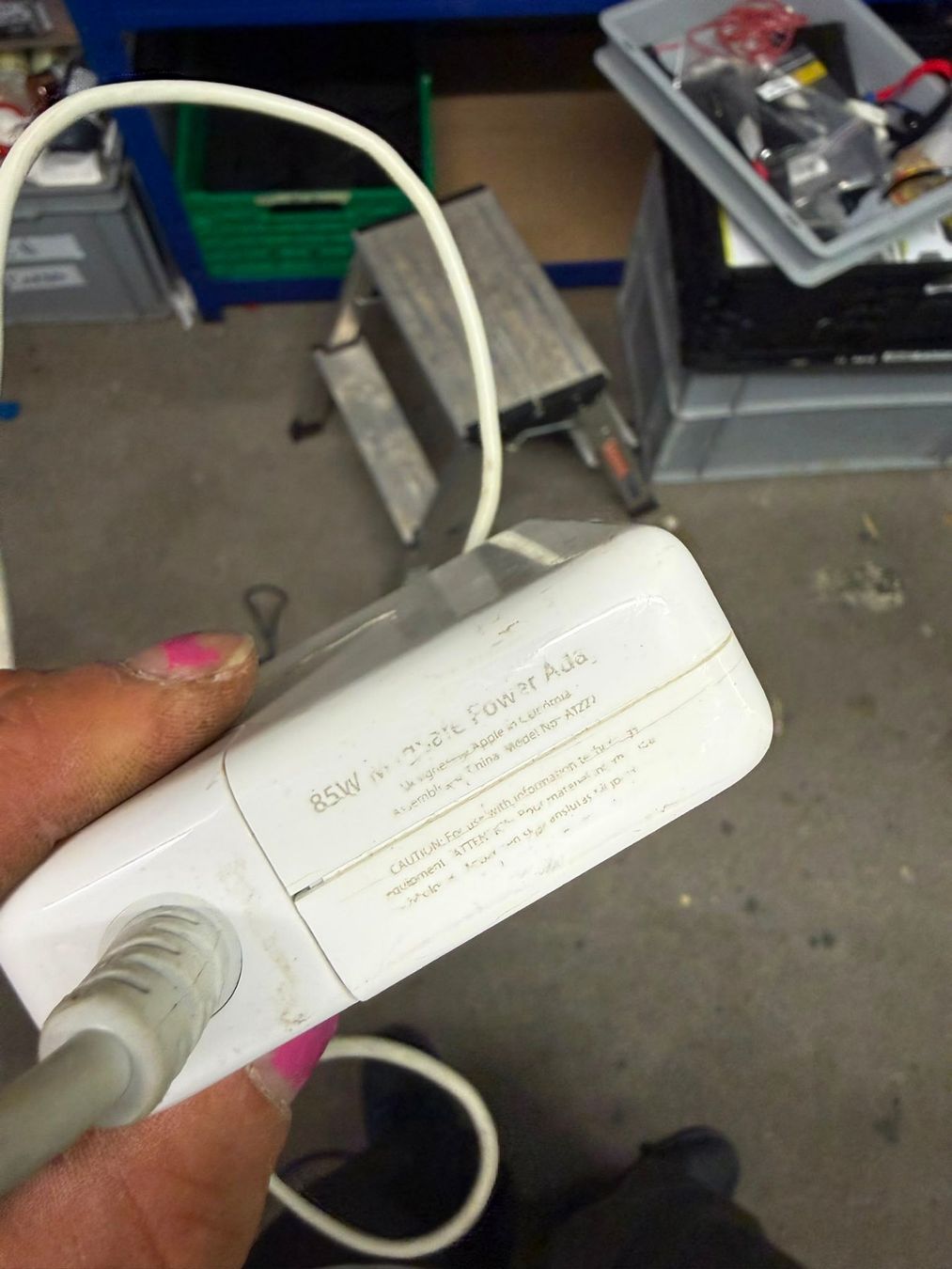 Apple Chargeur: Apple MacBook Ladegerät Mag-Safe – D'occasion à Bern par diesdastrallala 1