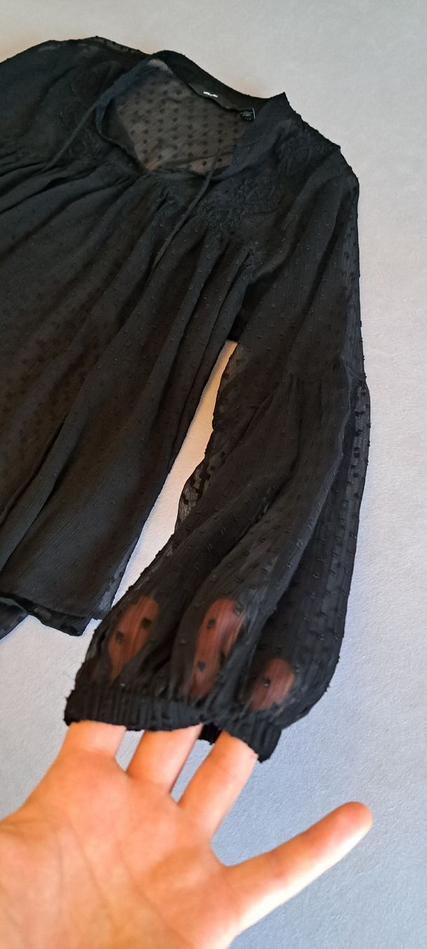 Vero Moda Blusen: luftige Bluse schwarz transparent Grösse XS – Gebraucht aus Hombrechtikon von Atroms47 1