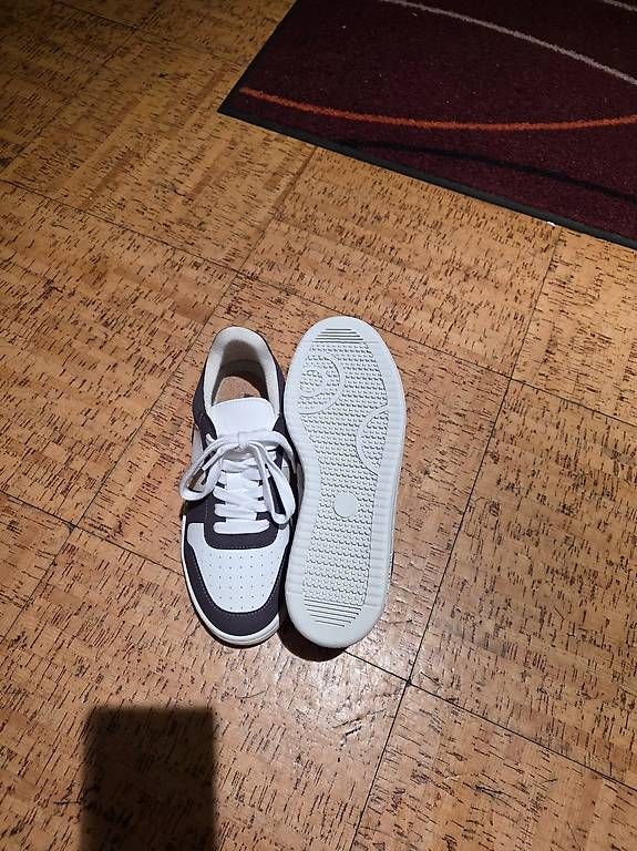 Nikin Scarpe da donna: Nikin Schuhe Grösse 37 – Nuovo (secondo la descrizione) da Ennetbaden venduto da hey07