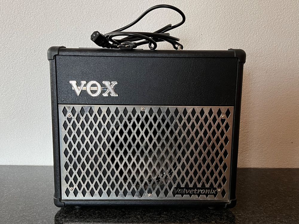 VOX Valvetronix VT 15 Combo Verstärker ab CHF 1! | Kaufen auf Ricardo