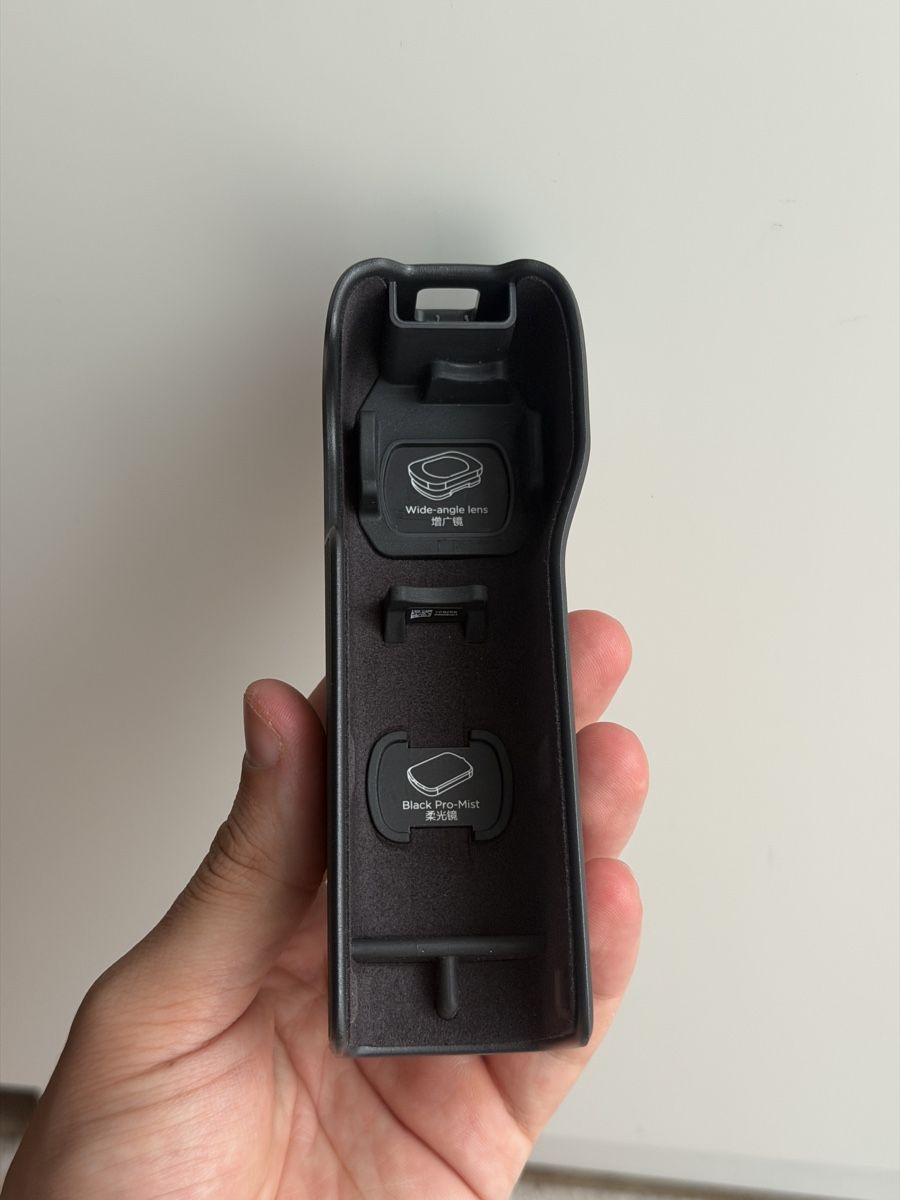 DJI Videocamere: DJI Osmo Action 3 Case – Nuovo (secondo la descrizione) da Zürich venduto da BehatCeran 1
