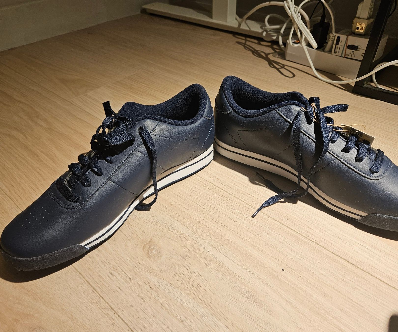 Reebok Scarpe da uomo: Reebok chaussures neuves – Nuovo e nell'imballaggio originale da Meyrin venduto da rem_jp7y 2