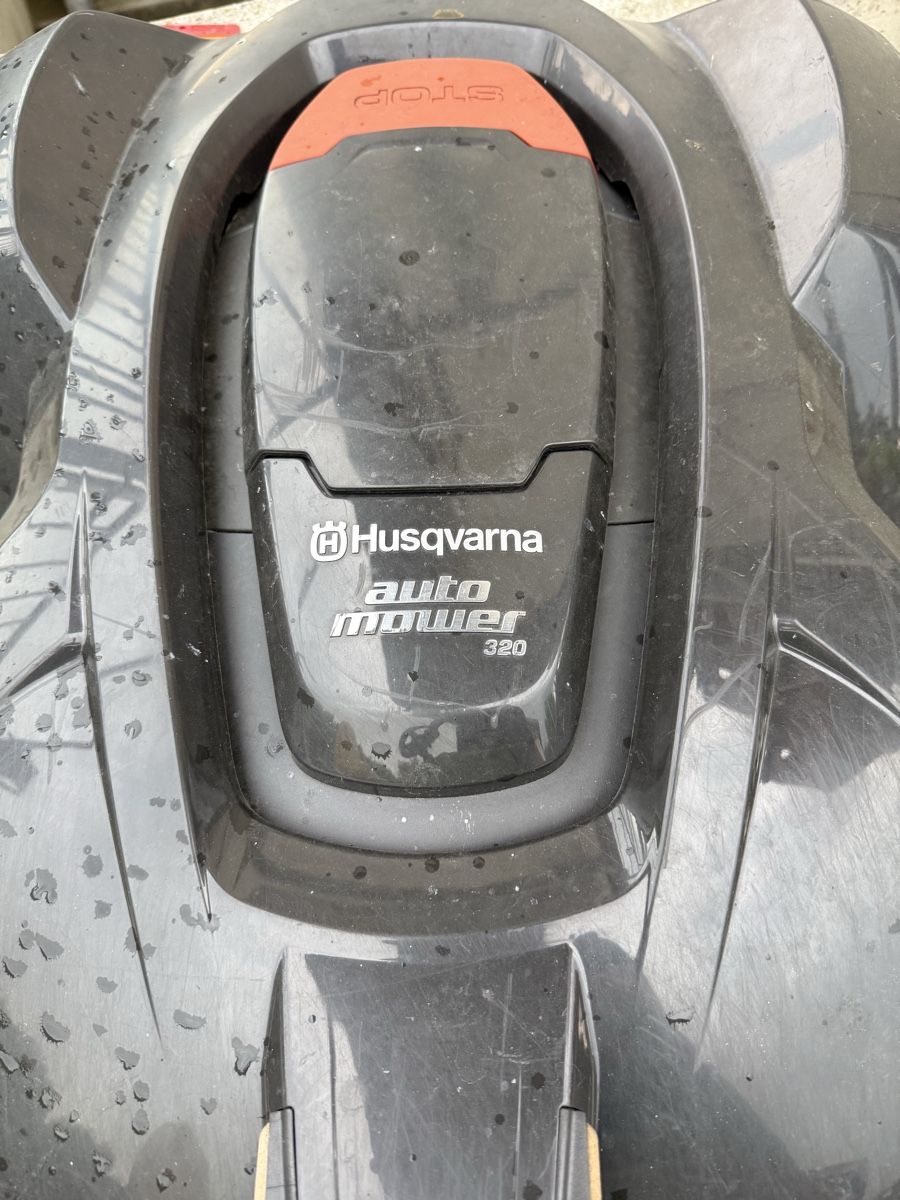 Husqvarna Rasenmäher: Husqvarna Automower 320 – Gebraucht aus Wattenwil von rah_96ft
