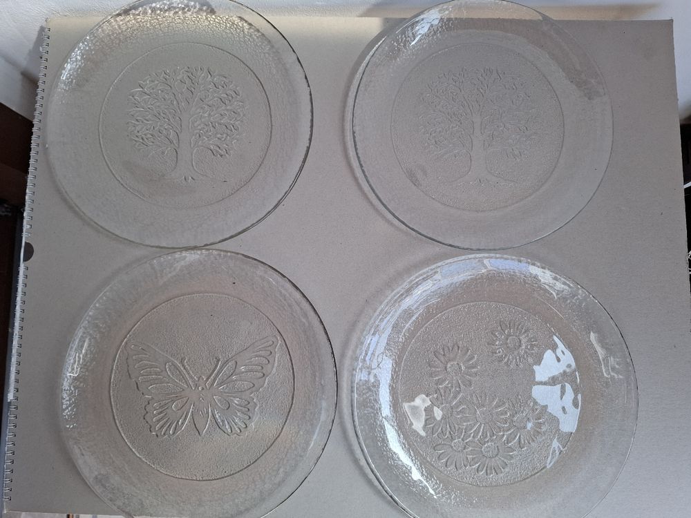 Glasi Hergiswil Piatti: 4 Glas-Teller mit Sujet, D 25 cm, neuwertig,Sommer-Deko – Usato da Zuchwil venduto da bvj_5t82