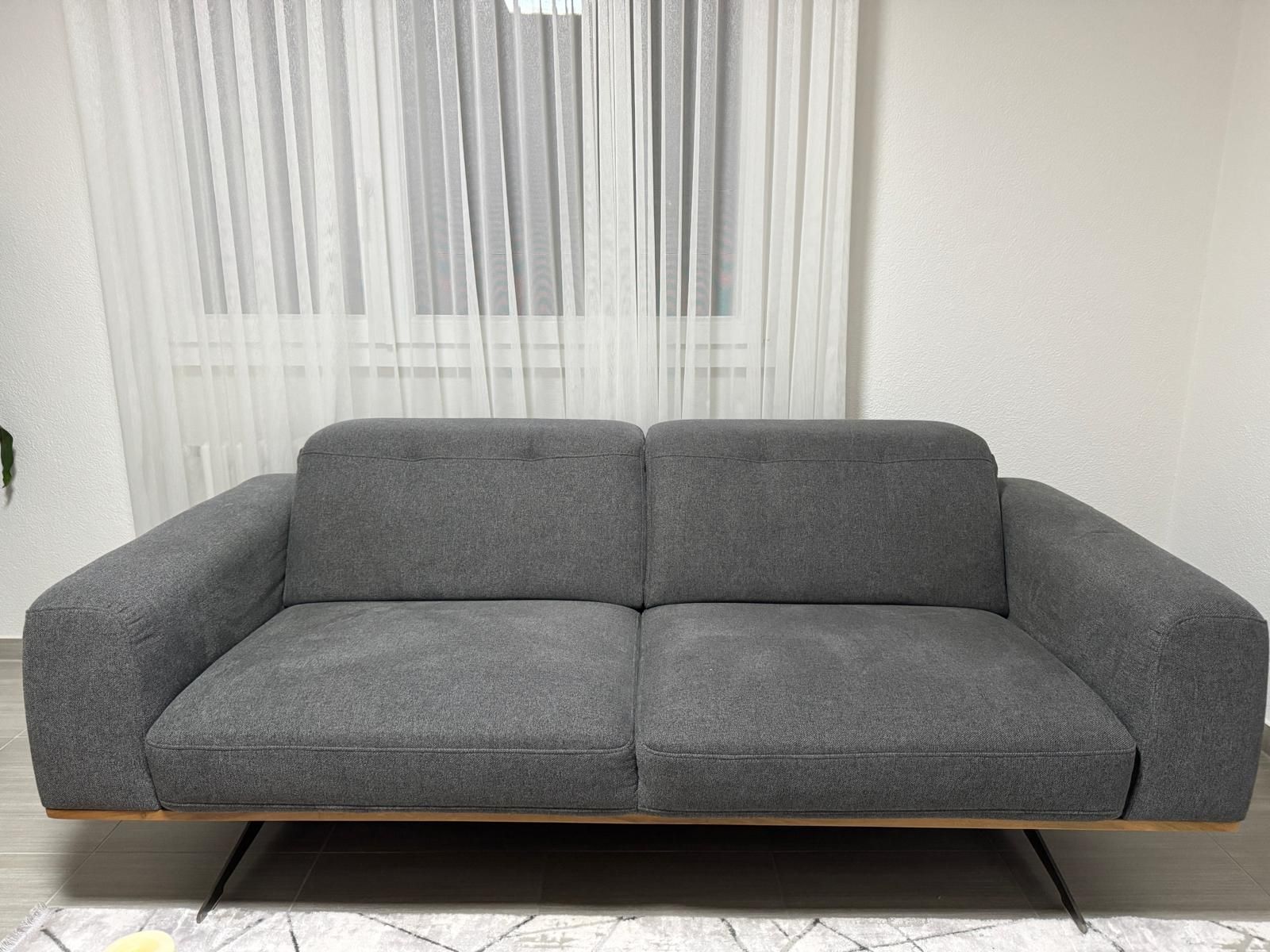 Knoll Divani: Dieter Knoll 3-Sitzer Sofa – Usato da Oberentfelden venduto da SimpleTap