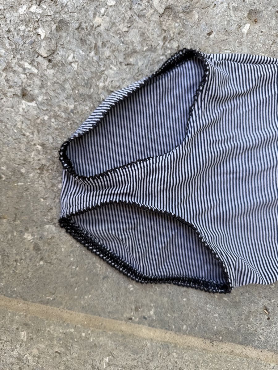 Costumi da bagno & Bikini: Badeanzug Petit Bateau 110/116 – Usato da Nussbaumen AG venduto da sputnikrules 1