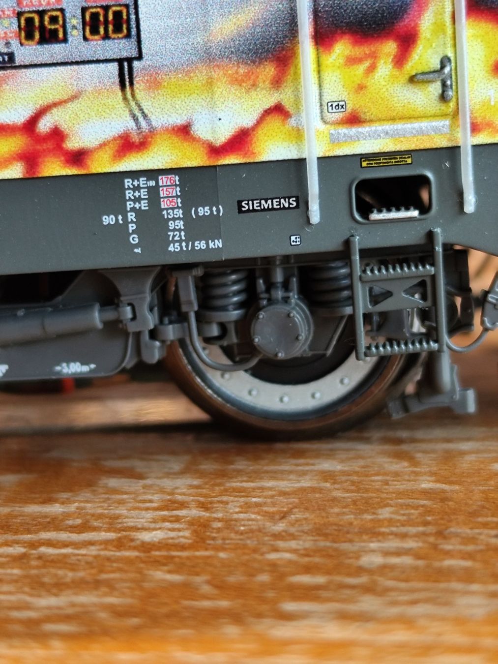 Jägerndorfer Modellini di ferrovie: Jägerndorfer H0 AC~ Vectron ELL BR 193 ZIMO Decoder – Nuovo e nell'imballaggio originale da Studen SZ venduto da RahanKappa 6