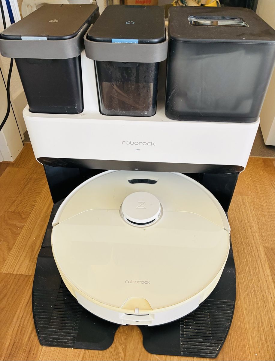 Toutes les machines: Cleaning robot – D'occasion à Baar par nye_r6hg 2