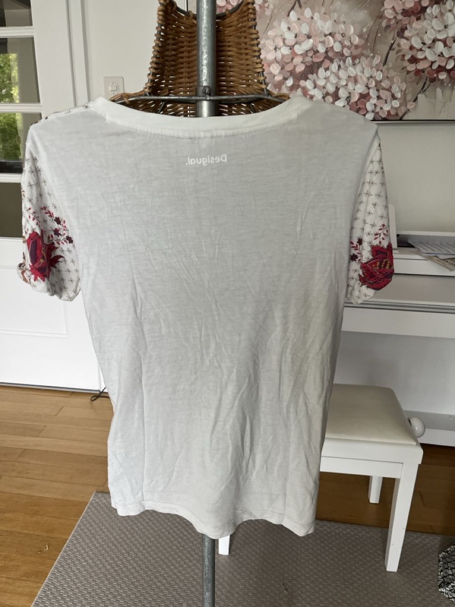 Desigual T-Shirts: Desigual Shirt, S/M – Gebraucht aus Solothurn von Bobesch08 2