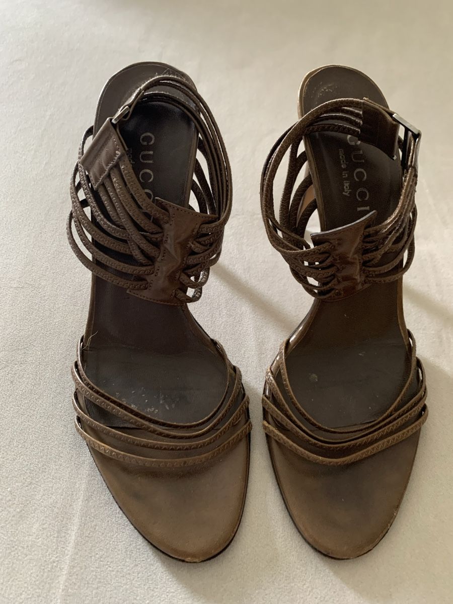Gucci Chaussures femmes: Gucci Sandalen – D'occasion à Bergdietikon par zor_856j