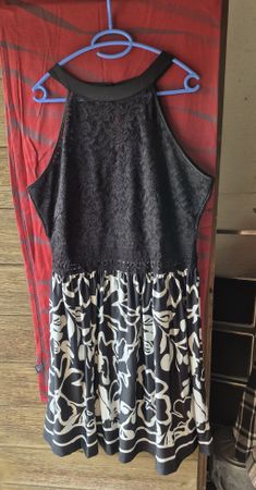 Damenkleid