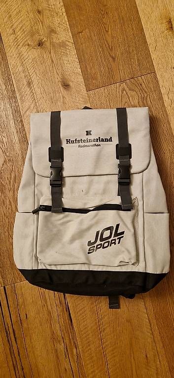 Zaini: unbenutzter Tagesrucksack zu verschenken  – Nuovo e nell'imballaggio originale da Rickenbach SZ venduto da man_np9p