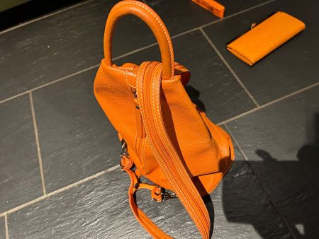 Damenhandtaschenrucksack aus Leder Vera Pelle
