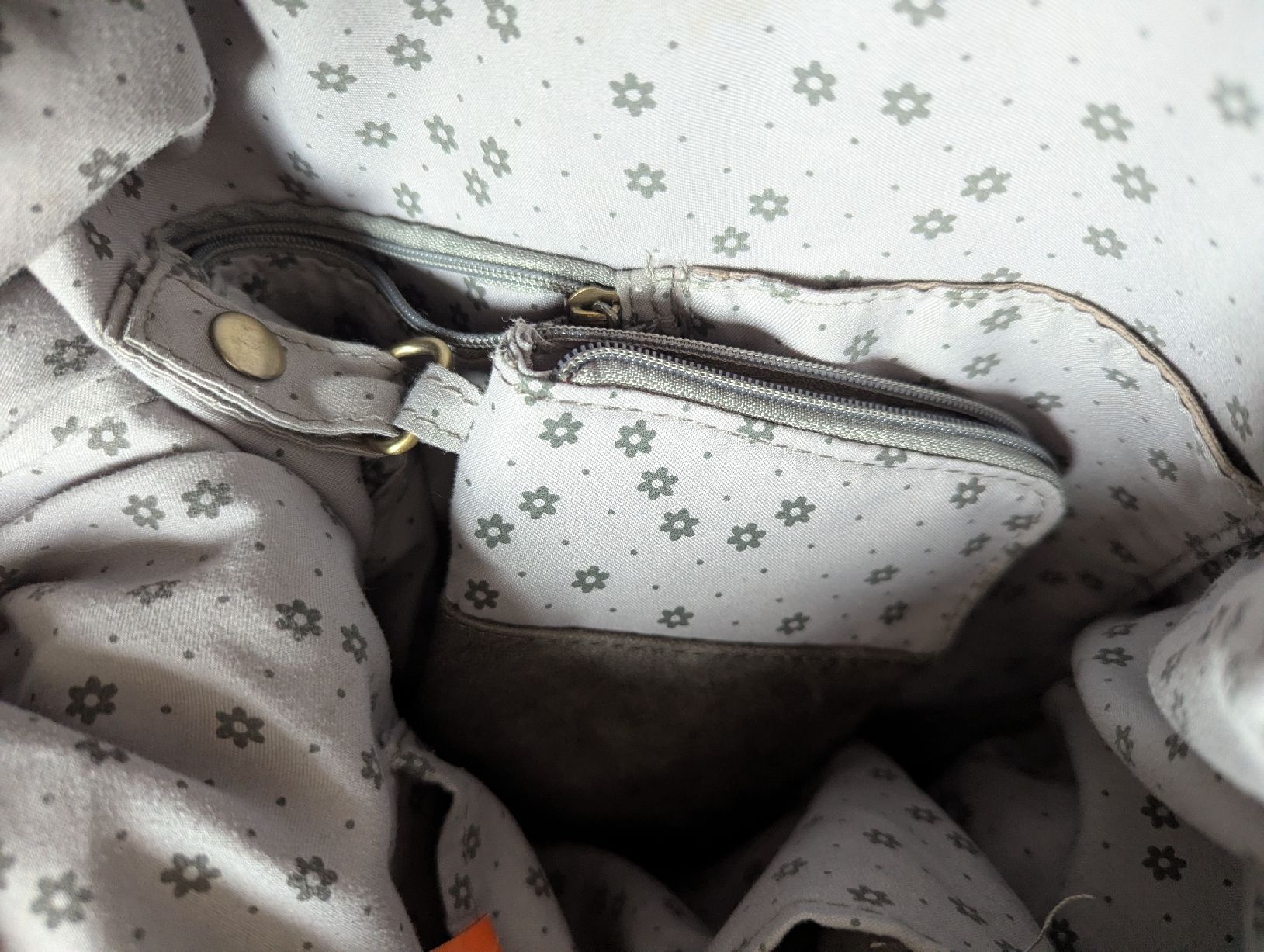 Zwei Taschen für Damen: Superbe sac zwei – Gebraucht aus Montreux von dem_gyt9 6