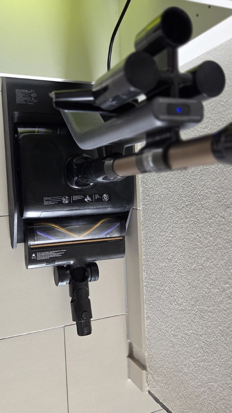 Dreame Aspirapolveri & Accessori: DREAME Z30 pro aqua – Usato da Le Pâquier-Montbarry venduto da Gruyere77 2