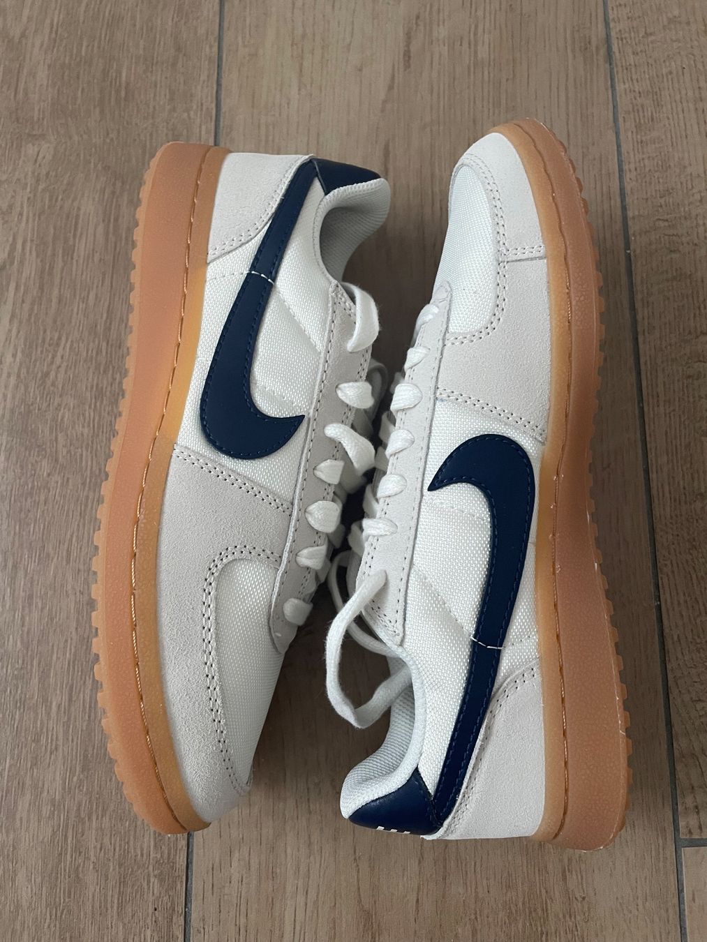 Nike Scarpe da uomo: Nike Turnschuhe Gr. 38.5 NEU – Nuovo (secondo la descrizione) da Waltenschwil venduto da hansnine 5