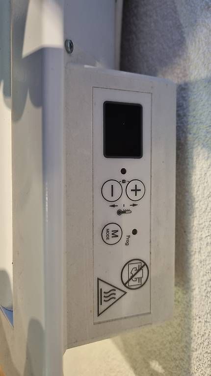 Radiatori: Radiateurs électriques – Usato da les Pontins venduto da michaelvom 1