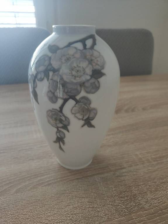 Vasi & Recipienti: Royal Kopenhagen Vase Antike – Usato da Bellach venduto da Swisslady_1960