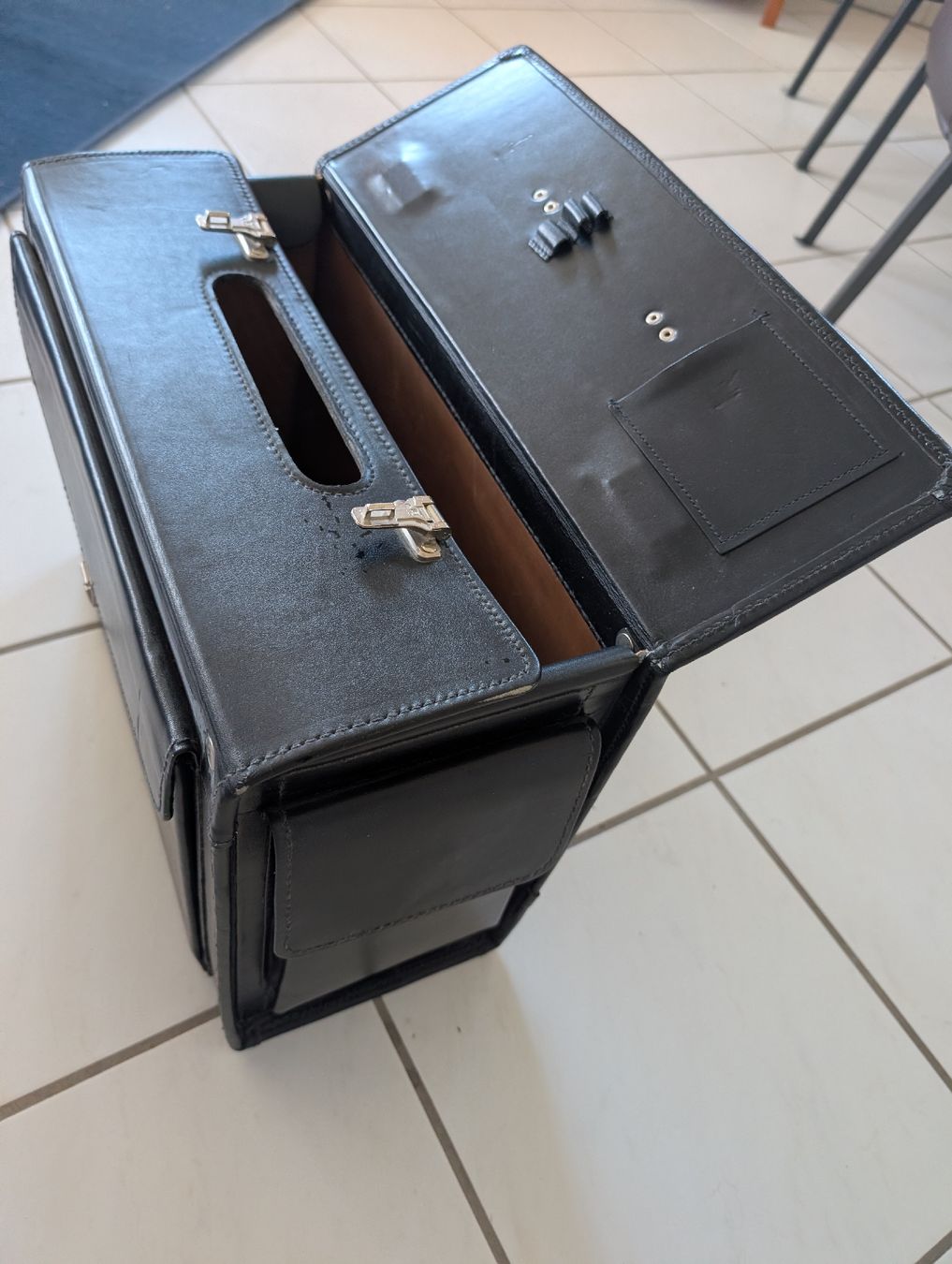 Valises de voyage: Pilotenkoffer – D'occasion à Winterberg ZH par mainsail 3