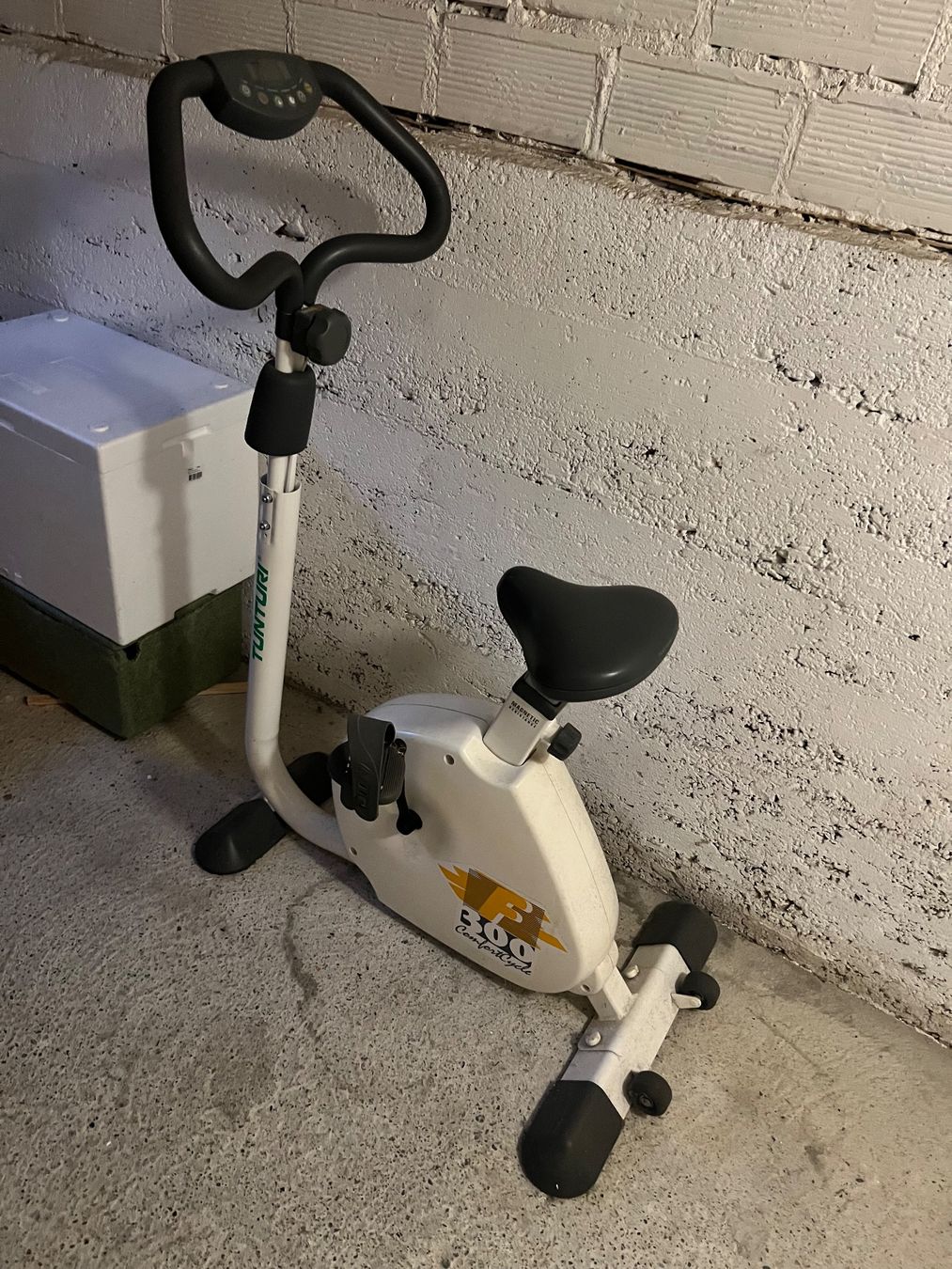 Tunturi Hometrainer: Tunturi Ergometer Comfort Cycle gebrauchter Zustand – Gebraucht aus St. Gallen von Vortex2