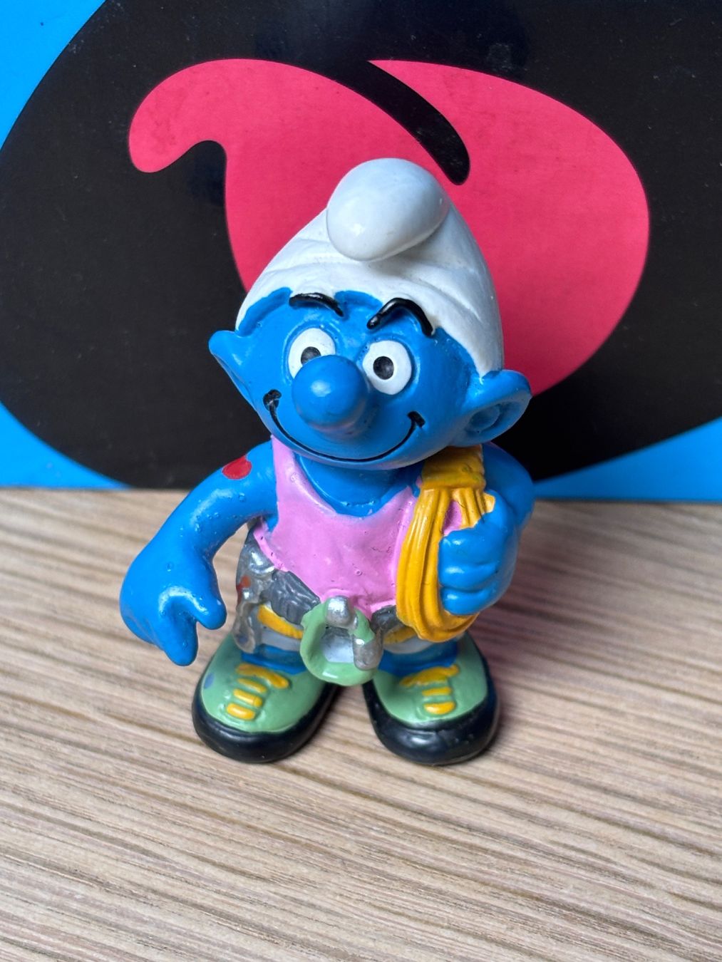 Schleich Statuette: Hefty-Schlumpf als Kletterer – Usato da Lyss venduto da Duckszone