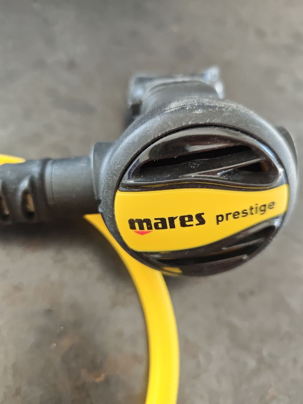 Mares Respiratori & Giubbotti: Octopus Mares Prestige Miflex – Usato da Zürich venduto da yhautier 1