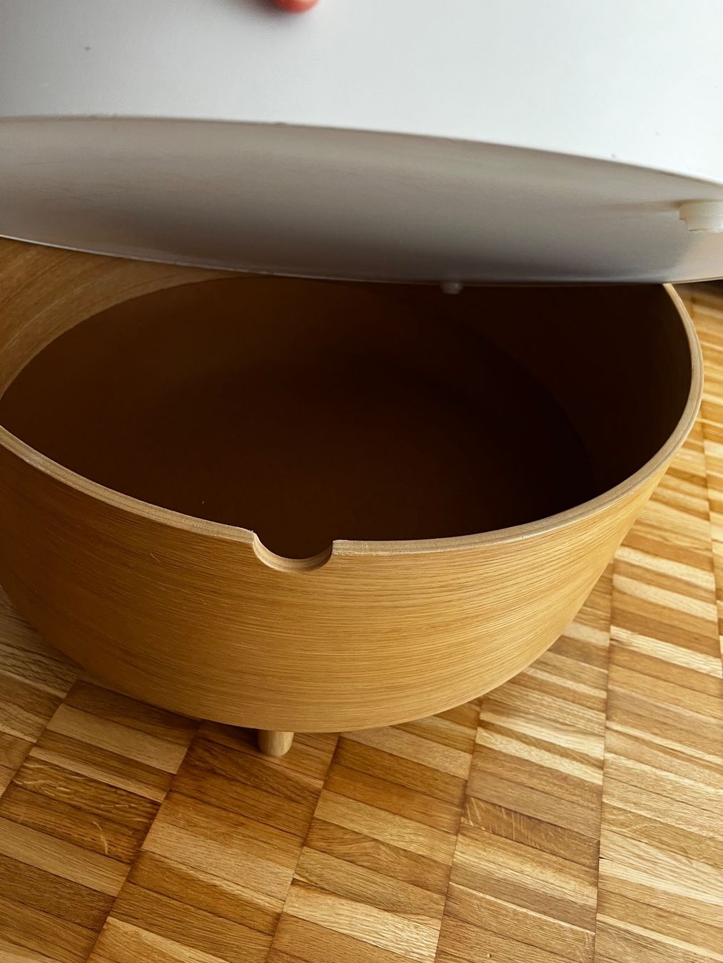 Tables: Runder Couchtisch – D'occasion à Zürich par AngelaS1989 1
