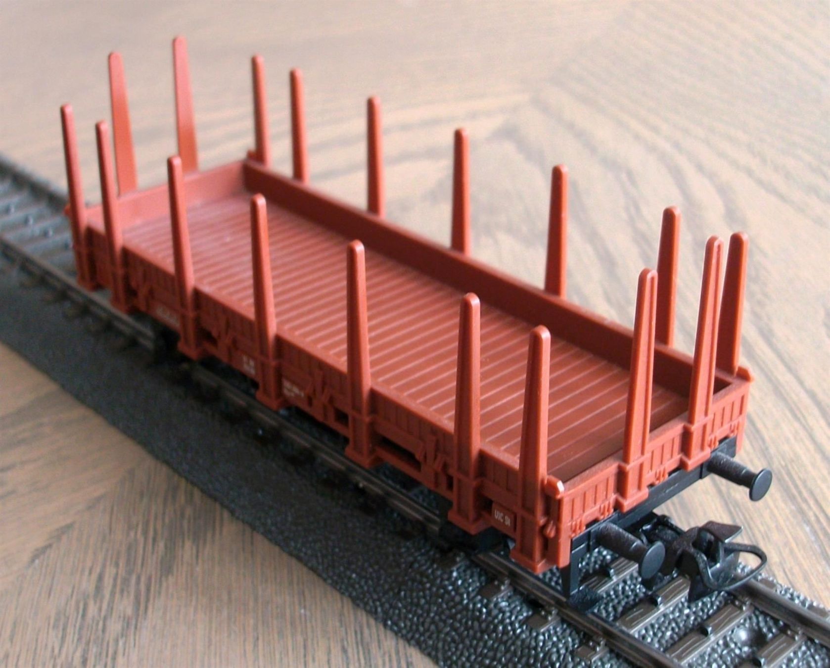 Märklin Modellini di ferrovie: brauner Rungenwagen der DB; fabrikneu – Nuovo (secondo la descrizione) da St. Moritz venduto da Manu7500 1