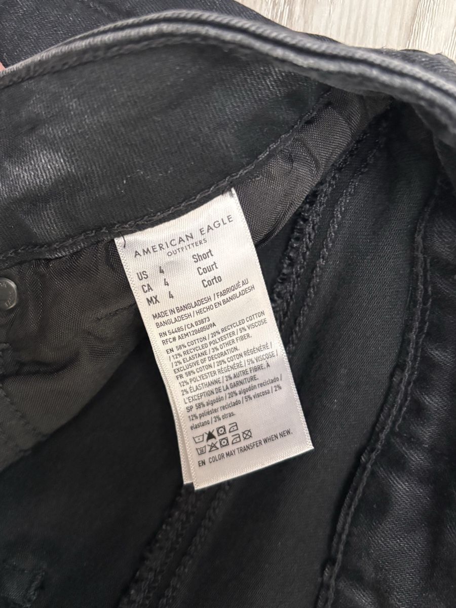 American Eagle Jeans: American Eagle Jeans, Schwarz, Grösse 4 Short, – Nuovo (secondo la descrizione) da Gossau SG venduto da Swisslady25 2