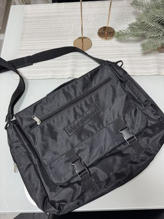 Schwarze Schultertasche – Unisex, neu!