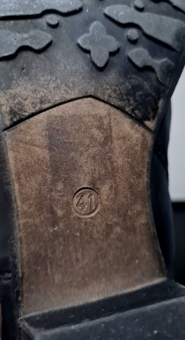 Scarpe da donna: Bottes cuir pointure 41 – Usato da Thônex venduto da AneleManele 7