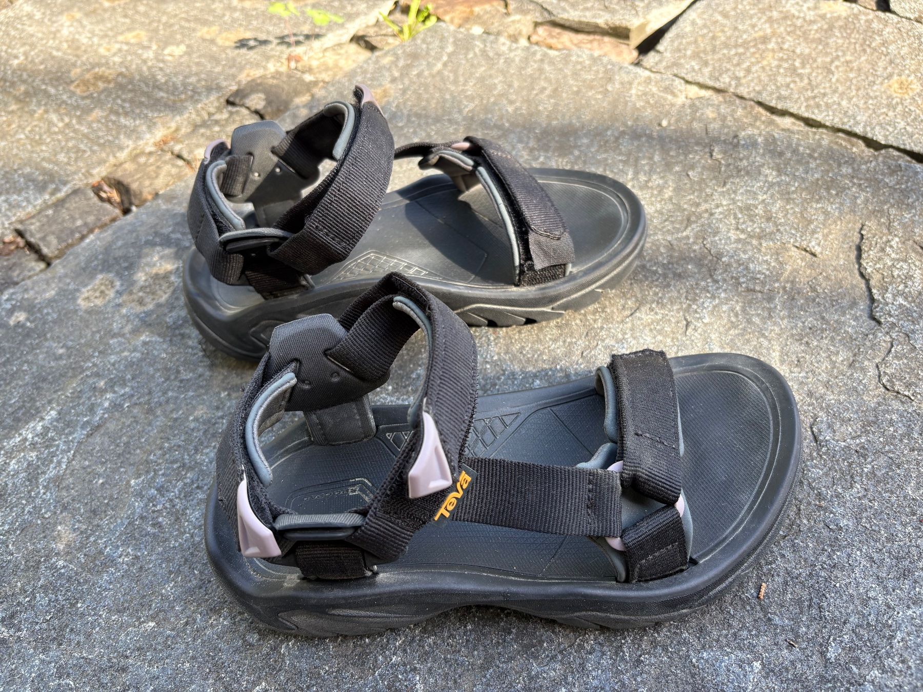 Teva Scarpe da donna: Teva Sandalen: Terra Fi5 Universal – Usato da Zürich venduto da que_kf7d 1