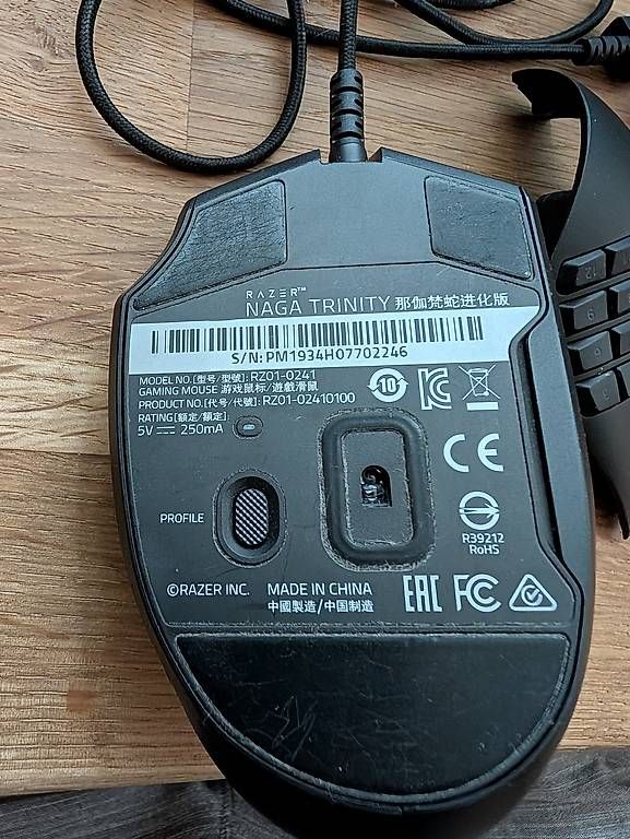 Razer Maus: Naga Trinity Gaming Maus – Gebraucht aus Gommiswald von Derbeth01 1