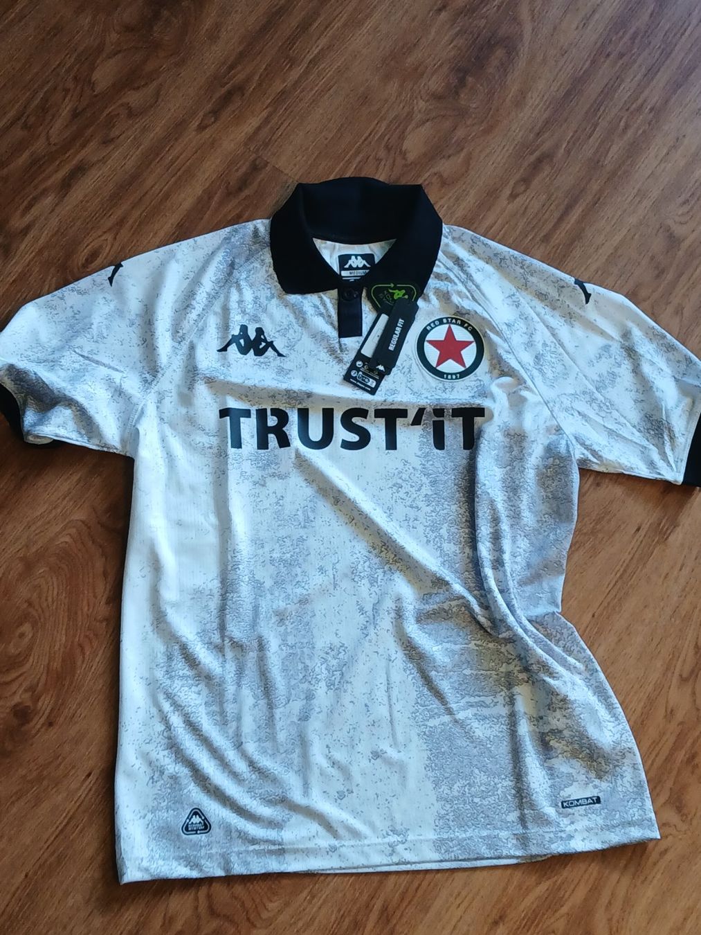 Kappa Canottiere & Pantaloni: Red Star Trikot Grösse M – Nuovo (secondo la descrizione) da Niederried Interl venduto da Icespider