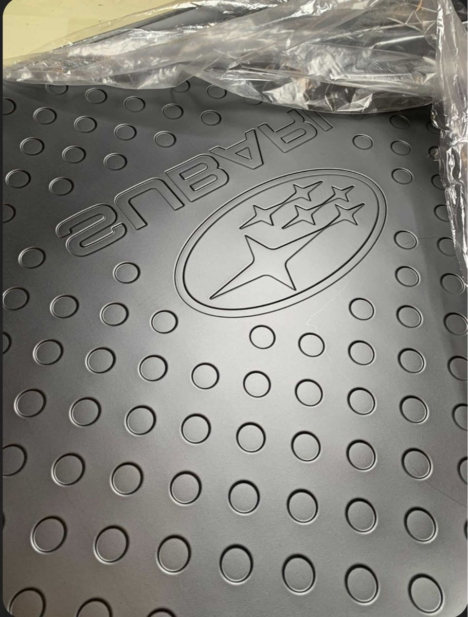 Subaru Teppiche / Matten: Subaru XV Kofferraumschutz – Neu und originalverpackt aus Abtwil AG von mar_df6p