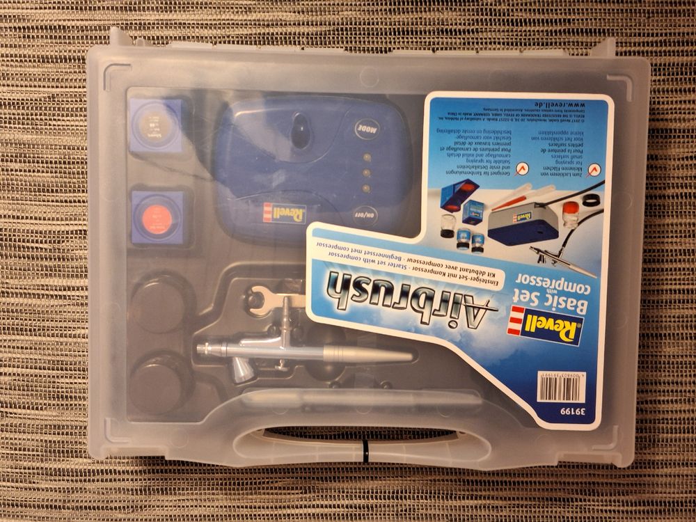 Revell Revell Basic Set mit Kompressor Airbrush KomplettSet Kaufen