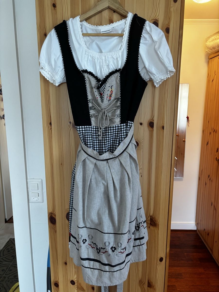 Costumi tradizionali: Dirndl Gr. L – Usato da Amriswil venduto da Ka_Sc