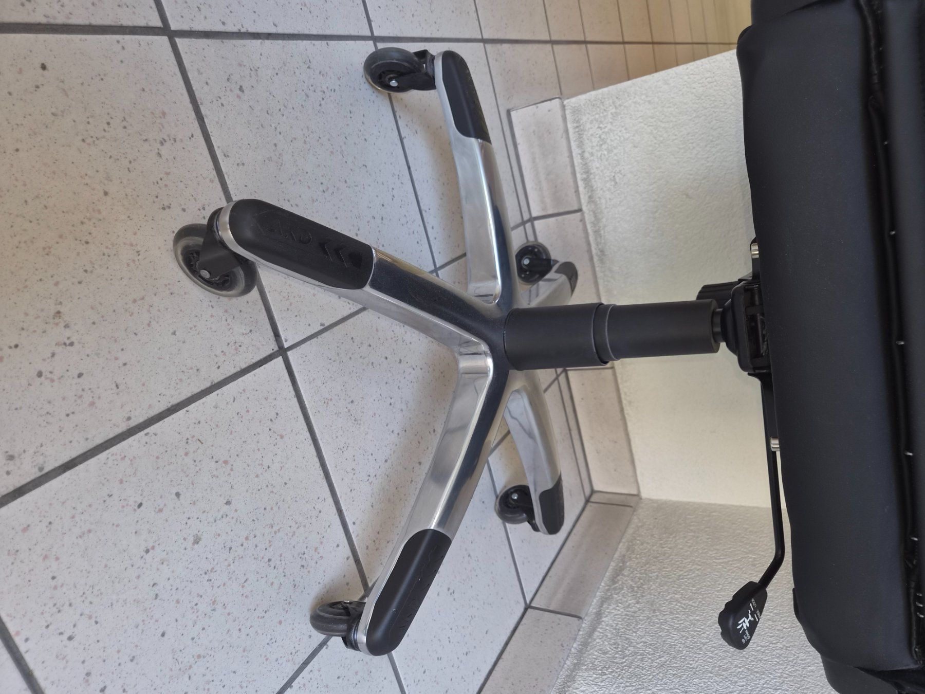Stühle: Chaise gaming – Gebraucht aus Lausanne von NatachaL 2