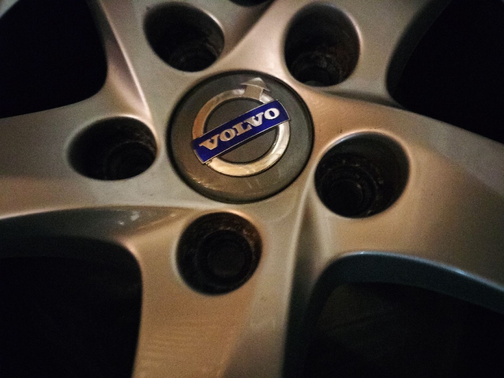 Volvo Sonstiges Fahrzeugzubehör: Volvo Winterkompletträder  – Gebraucht aus Basel von Uenal123