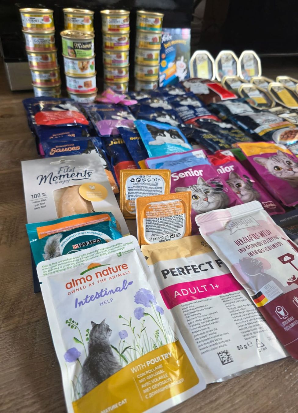 Nourriture: Katzenfutter Multipackung Nassfutter verschiedene Marken neu – Neuf (Voir description) à Sattel par singlespeed101 1