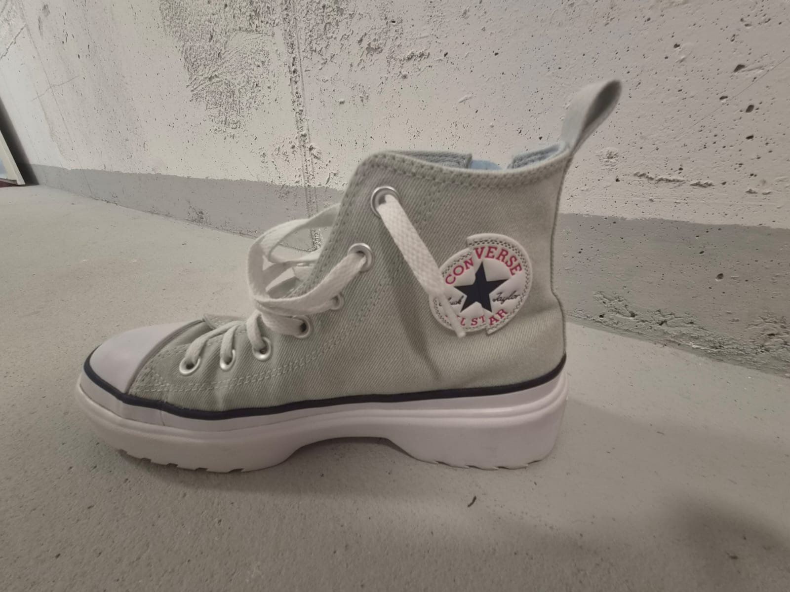 Converse Scarpe da donna: Converse All Star Lift High Top, Gr. 38.5, hellblau – Usato da Hauptwil venduto da adu_zmy5 1